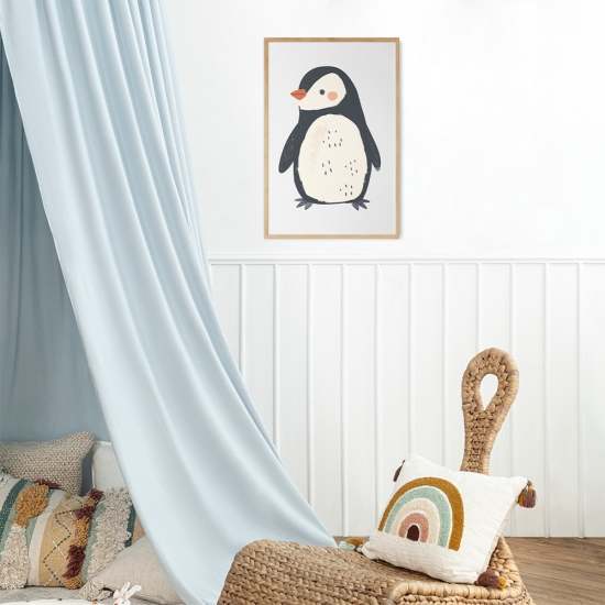 Poster de um pinguim preto e branco, perfeito para decoração de quartos de bebé e crianças. 1